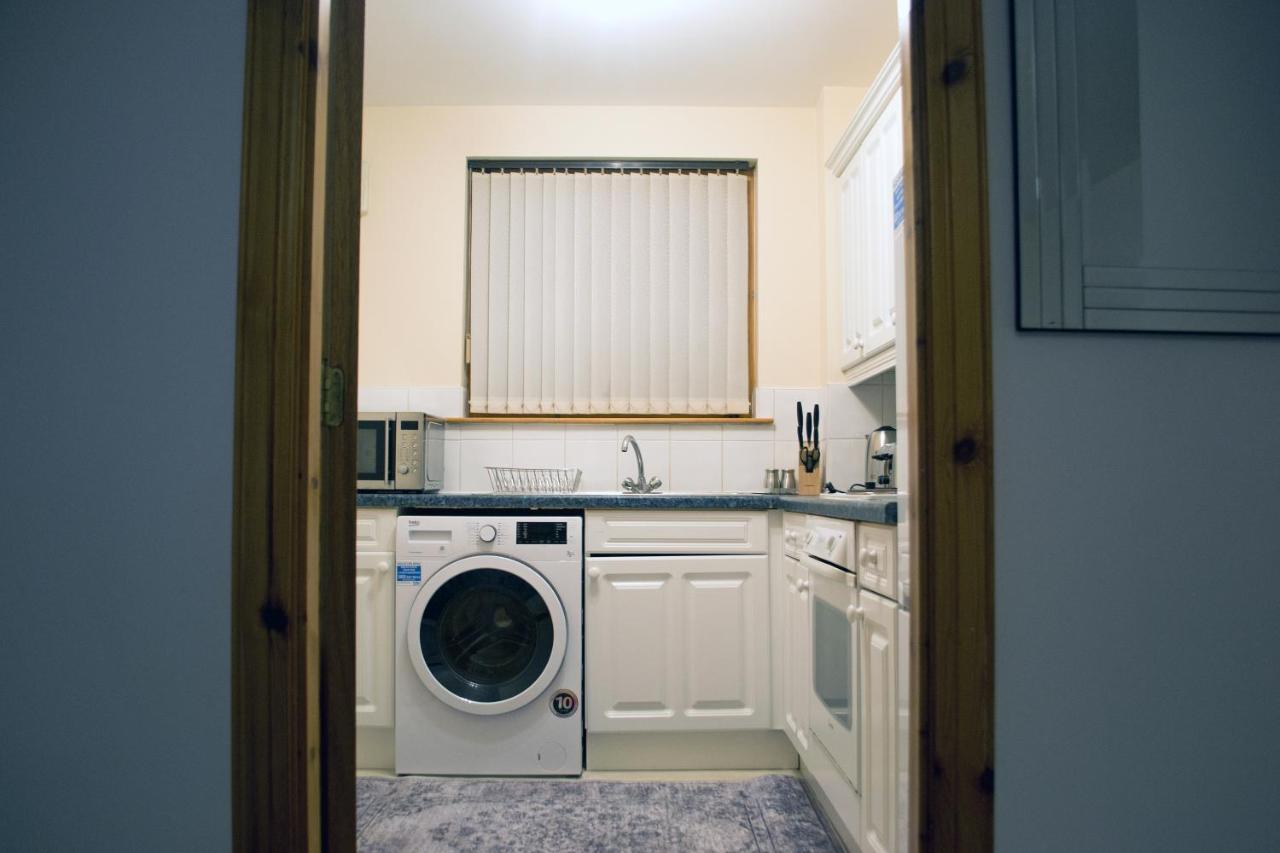 Superb 2 Bedroom Flat - Refurbished Dec 2024 因弗内斯 外观 照片